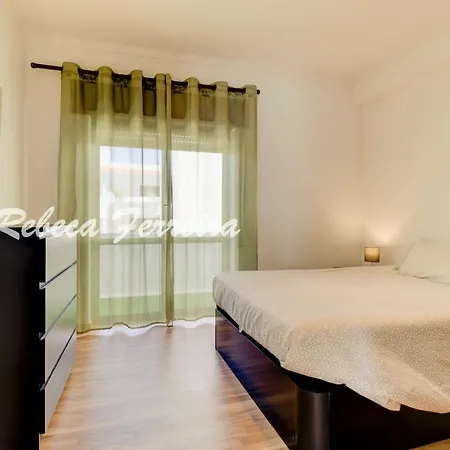 Carvoeiro Sleeps 4 Wifi 카르보에이루